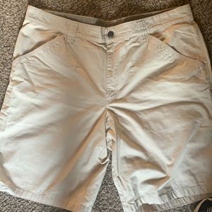 Columbia men’s shorts